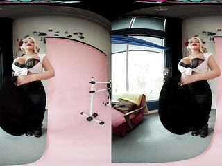 VRHUSH Flamenco dancer Bridgette B puts on a show