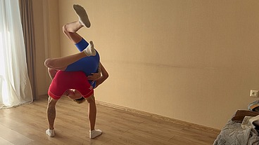 No58 A coach teaches a cute guy to wrestle, a coach with a big dick fucks a cute guy