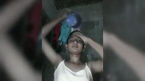 Topless ugly amateur webcam chick washes on her own cam