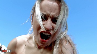 Jorge Fernandez fucking with the spectacular French beurette Krystal Wallas at the beach