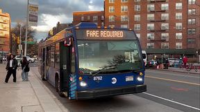 Novabus LFSd 8762 On the Q17