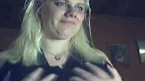 Voracious BW blonde housewife from UK fists her cunt for me