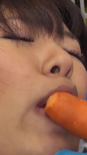 Japanese Saleswomen Scene-1_beautiful Japanese Mayuka Momota Fucking in the Store's Warehouse