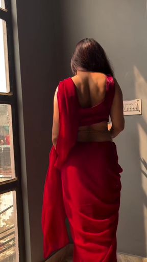 Desi saree dancer turns into a hot wife