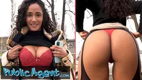 This big ass big tits Latina did not mind I had a camera! - Public Porn