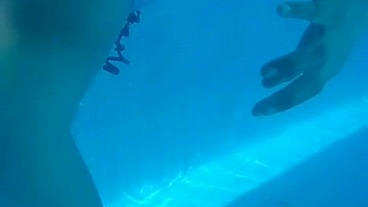 Alphacamsproductions - update #5 - EN LA PISCINA CON MI NOVIA PARTE 1 - Aug 28, 2023