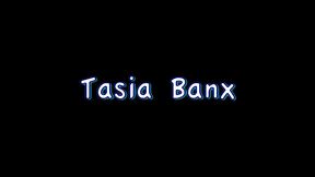taisa banx takes creampie after chris strokes blowjob