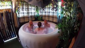 Amateur Threesome Husband and Wife Suck Friends Hard Cock in the Hot Tub