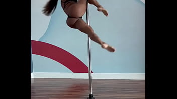 Gracyanne Barbosa gostosa no ferro