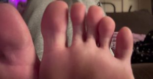 Italian Milf Artemisia Love Foot Fetish Sesh Close up