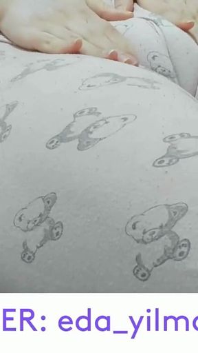 Camel Toe- Masturbation in Pajamas- Puffed Pussy- Swollen Pussy- Big Pussy- Turkish Porn- Turkish MILF