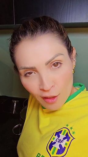 My Girlfriend's Stepmother Took Advantage of the Cue and Showed Herself to Me Until I Ate Her Hot Pussy