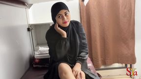 Indian Muslim Bhabhi Sex in Train Hindi Audio
