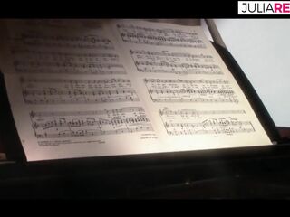 This chab Squirted All the Juice Into My Snatch