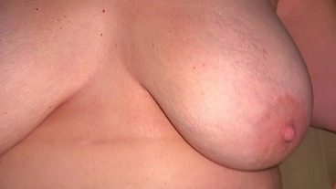 Big Natural Tits Mature shaking