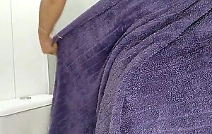 Girl comes out of the bath horny and masturbates alone at home