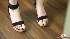 Busty Tgirls Gush Cum Big Dildos Destroy Slender Holes