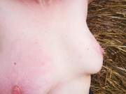200 Schläge auf den blanken Busen auf freiem Feld