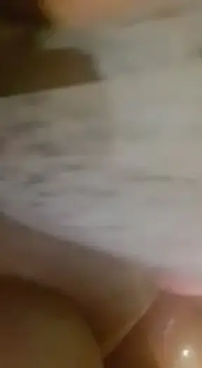 El video completo de mi masturbación con una botella en la bañera. ¡Que rico me corrí! ¡Que guarra soy!😈😈😈