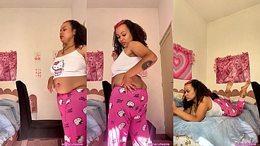 Shy Gassy Girlfriend Showing Buttcrack while Farting First Time Farting in Front of Boyfriend