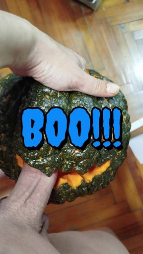 Trans ghost will fuck you...