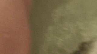 Interrupting her bath tub for an super sexy bj