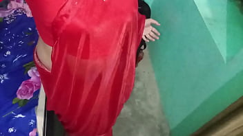 Indian Crossdresser Gaurisissy in Red Saree