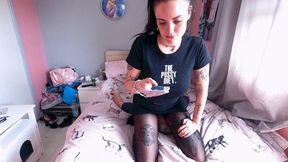 Jennifer Face Sitting In Tights 2