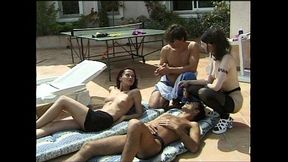 Grande scopata in piscina...