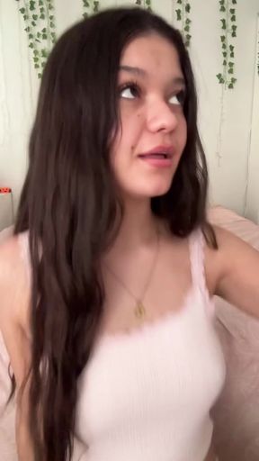 Amateur teen shows off her big tits on OnlyFans