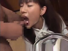 Cum guzzling bukkake cutie from japan