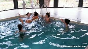 5 girls sex in the spa