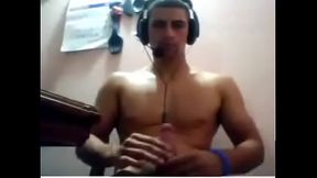 Pillado Masturbandose a Alirio Maza