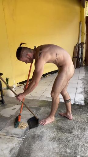 I Went to Clean the Yard, Got Horny, Jerked off and Came