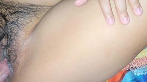 follandome a mi hermanastra por apuesta de partido de futbol!! me paga con su cono peludo y mojado!!