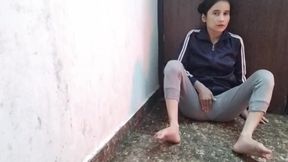 Bhabhi ko ganda video dikha kar jabar dasti choda