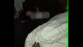 Pareja l&eacute_sbica follando con un strap-on