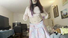 teen rides dildo on the floor and shows the soles of her tiny feet