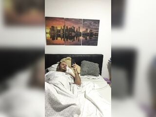 I've sex with my spouse very early in the morning and this chab fills my vagina.