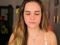 Brunette Solo Webcam Masturbation