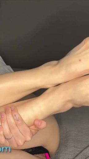 Pretty Toes Teasing You