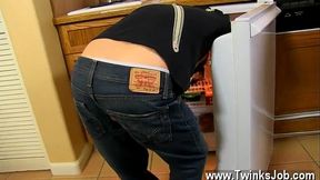 Sexy men Phillip Ashton feels painfully taking a fat tip for a simple