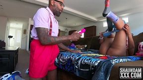 nerd girl shanice luv fucks geek shaundam to make a porno and put it on xvideos