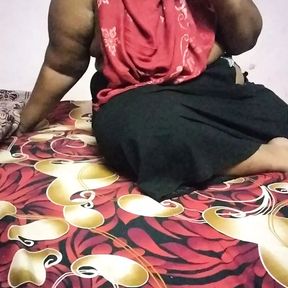 Tamil dirty talk and explain sex experience. Big aunty come again