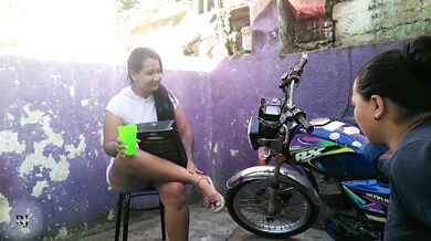Latin girl masturbates outdoors rubbing that wet pussy in public