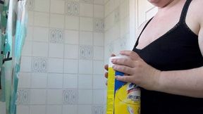 BBW MILF shows off her big booty, full bottom panties and maxi pad while cleaning the shower