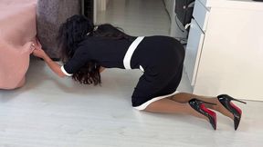 Swallowed By Blanket Monster, Lia Eaten By The Blanket Monster, Girl Eaten in Louboutin so kate 120, Shoeplay, Girl under the bed, Losing shoes, Nylon Foot Play, Louboutin Shoeplay