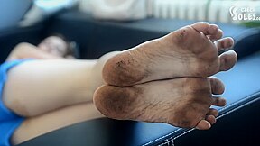 Exotic Girl In Sexy Shorts Exposing Her Super Dirty Soles And Toes