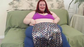 Too Fat For My New Leggings - Struggling To Get Dressed *WMV*