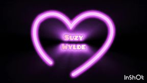 Clowning Around with Suzy Wylde